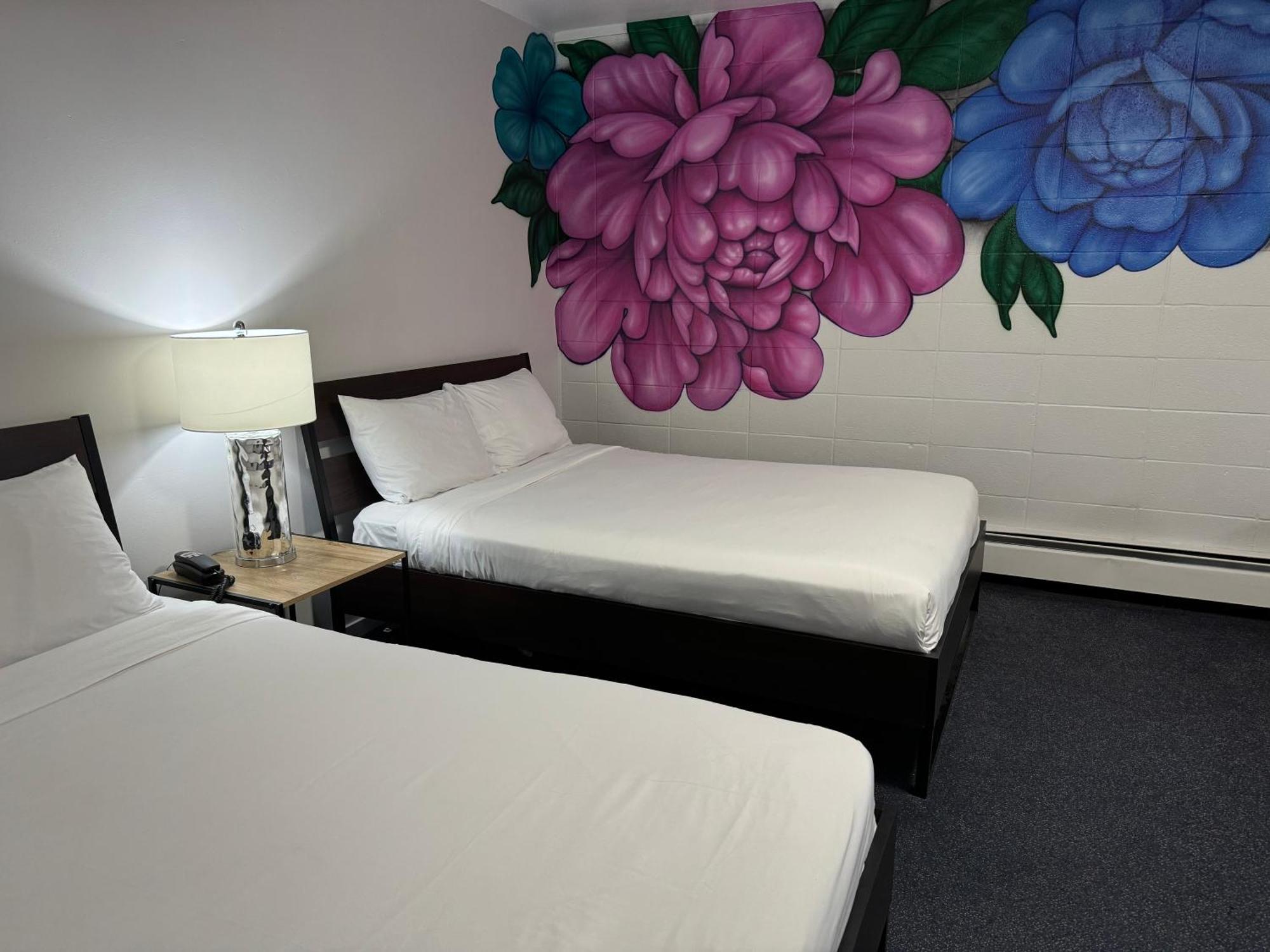 Commercial Hotel Edmonton Ngoại thất bức ảnh