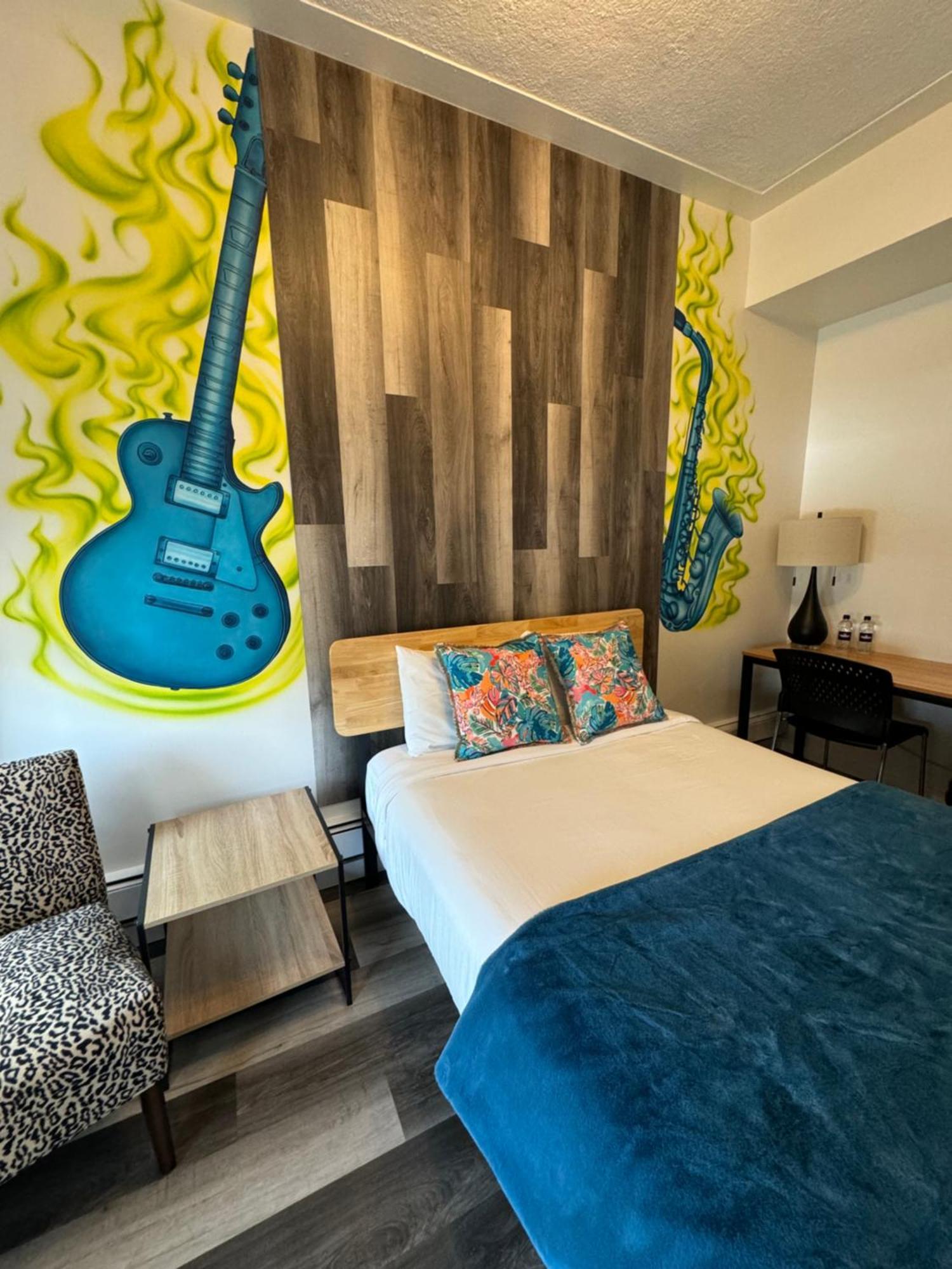 Commercial Hotel Edmonton Ngoại thất bức ảnh